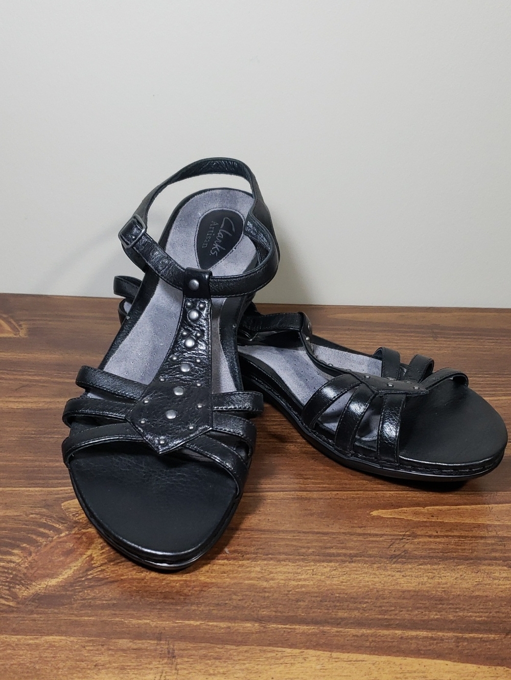 Clarks Black Studded Sandals Womens Size 10N
